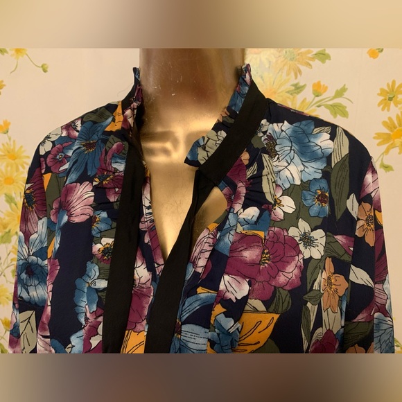 NWOT hate monde floral print tie neck long sleeve blouse size Medium - Picture 5 of 13